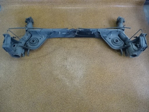 Nissan juke 11r belka задня вісь 2wd