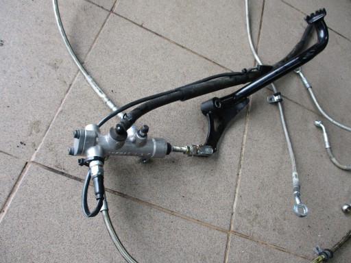 18-1092 - CAN AM OUTLANDER 800 G1 главный тормозной цилиндр