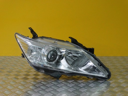 TOYOTA AURION 2012- REFLEKTOR LAMPA PRAVÁ EU