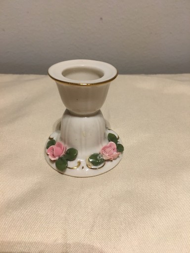 Zdjęcie oferty: Swiecznik porcelanowy Dresden