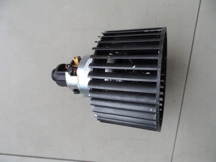 ÉTAT NOUVEAU VENTILATEUR PULSEUR D'AIR DE VENTILATION AUDI 100 C4 A6 C4 photo 4 - milautoparts-fr.ukrlive.com