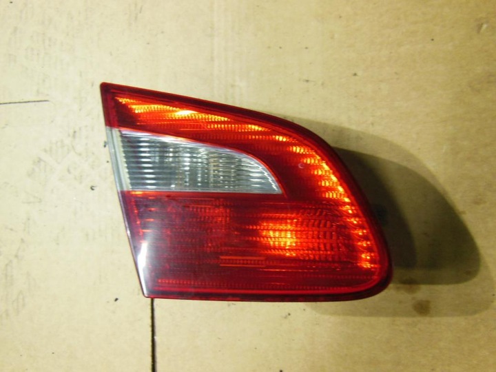 LAMP IN BOOTLID REAR LEFT SKODA SUPERB II 3T5945093 photo 1 - milautoparts-fr.ukrlive.com