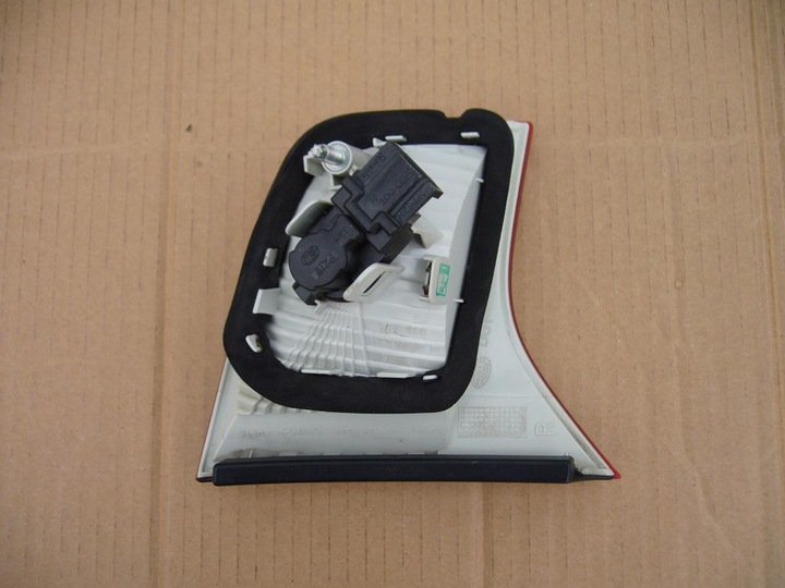 AUDI A4 B7 8E5 RIGHT LAMP REAR REAR REAR 04-08 photo 4 - milautoparts-fr.ukrlive.com