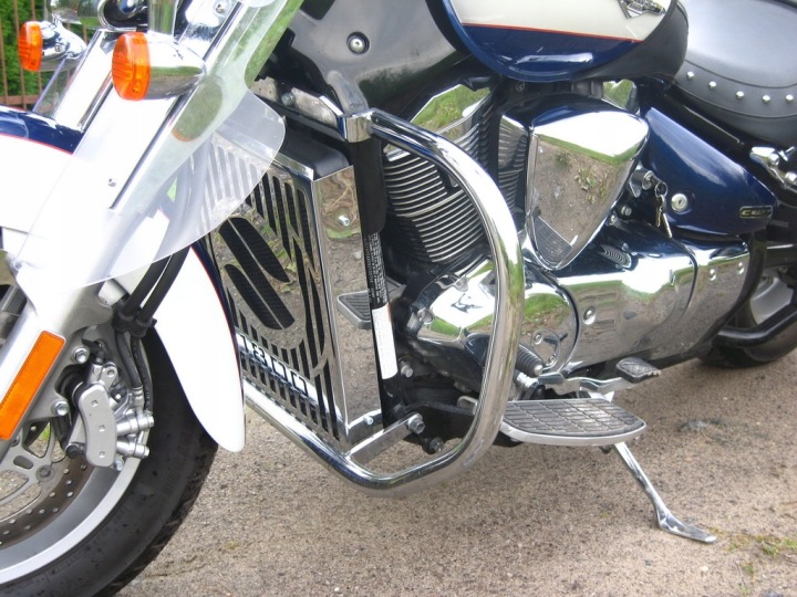 SUZUKI C1800 VLR1800 ARCEAU AVANT