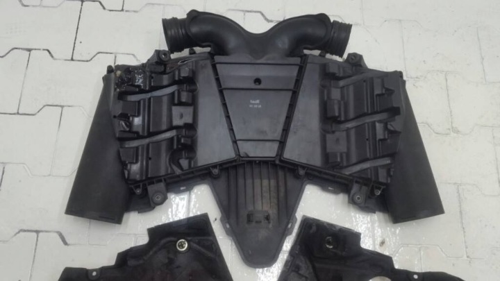 PROTECTION COUVERCLE MOTEUR A6290100967 GL 420 CDI X164