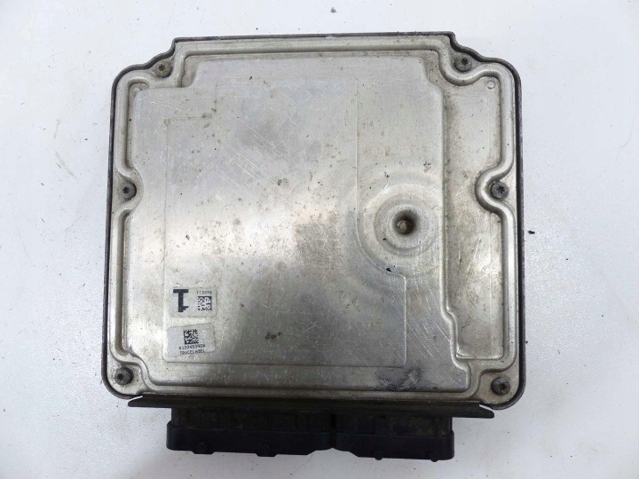 YARIS II 1.4 D4D ORDINATEUR 89661-0DC20 0281015385