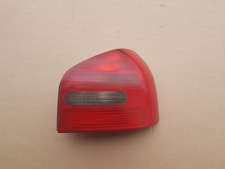 AUDI A3 8L 96-00R LAMP REAR REAR RIGHT EUROPE photo 1 - milautoparts-fr.ukrlive.com