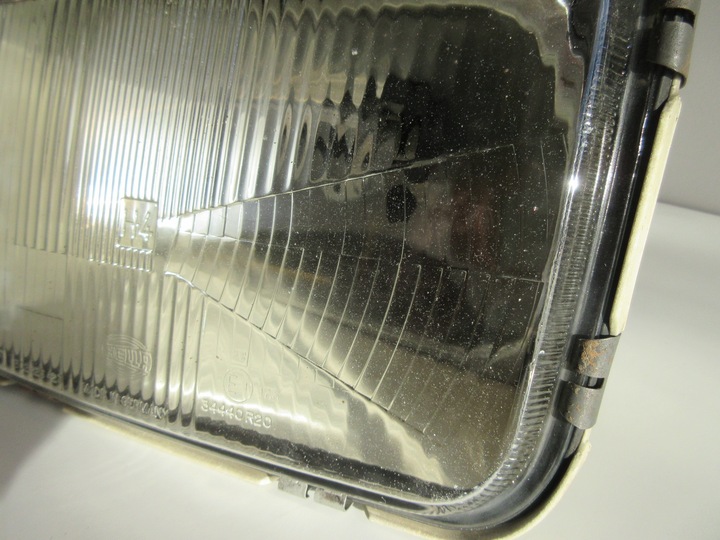 LAMP LAMP LEFT FORD SIERRA MK1 302126423 photo 3 - milautoparts-fr.ukrlive.com