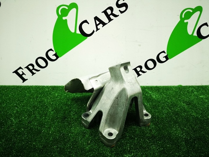 AUDI Q5 8R TDI BRACKET SUPPORT ENGINE 8K0199307BJ photo 1 - milautoparts-fr.ukrlive.com