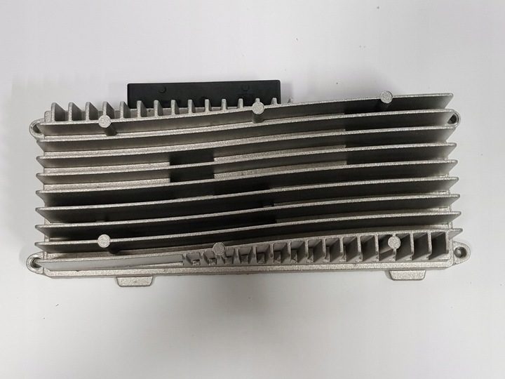 AMPLIFIER AUDI A4 B8 A5 Q5 8R0035223F photo 1 - milautoparts-fr.ukrlive.com