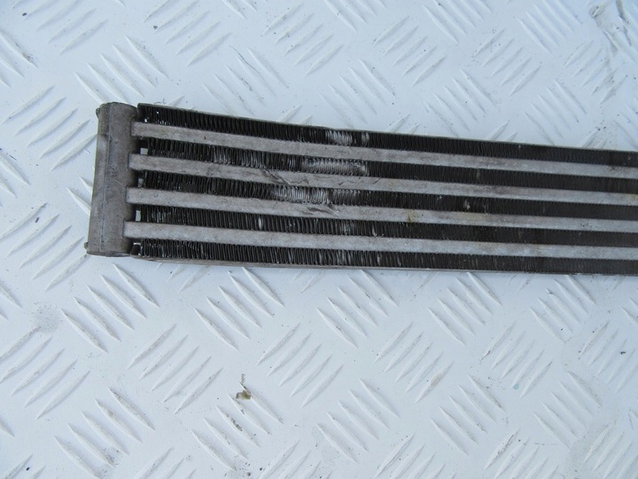 MERCEDES RADIATEUR HUILES W2045000600 AMG photo 2 - milautoparts-fr.ukrlive.com