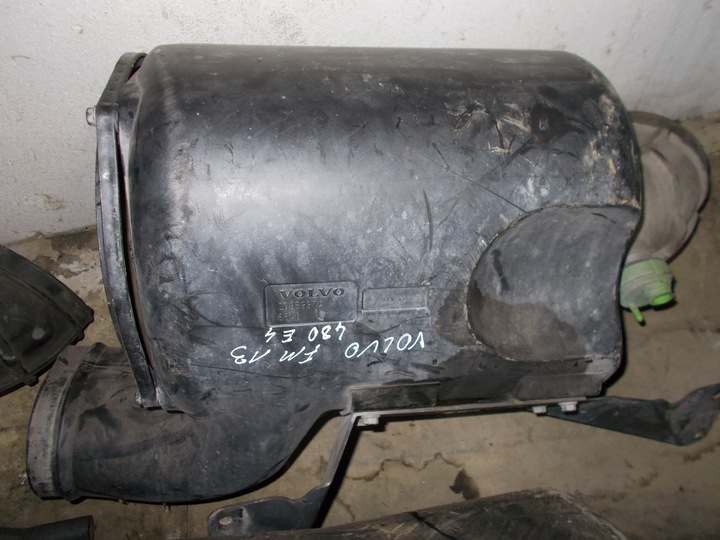 CORPS DE FILTRE D'AIR VOLVO FM13 FH FM 20859974 photo 1 - milautoparts-fr.ukrlive.com