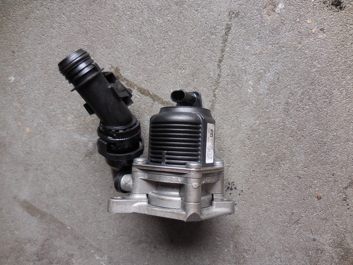 VW AUDI SEAT TDI VALVE EGR 211313024 737D ORIGINAL photo 1 - milautoparts-fr.ukrlive.com