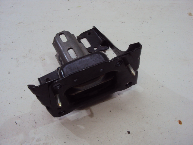 SUPPORT COUSSIN DE MOTEUR CITROEN C3 DS3 2009- photo 1 - milautoparts-fr.ukrlive.com