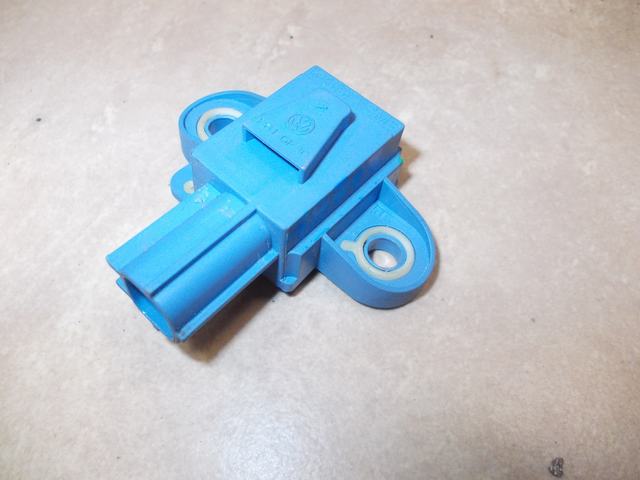 Датчик удара бокового seat vw skoda 1k0955557a оригинал.*, Цена