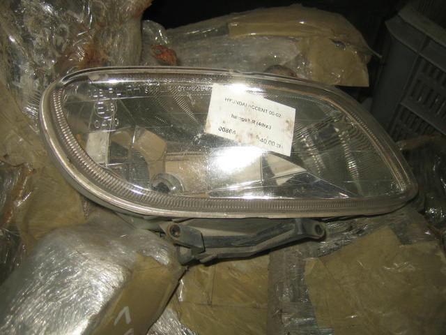 Hyundai accent 00-02 противотуманная фара правый 4drz. седан, Цена