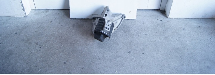 Gd vw crafter подушка кронштейн двигателя 03l109308a, Цена