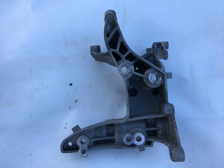 Кронштейн citroen 1.6 hdi 9684613880, Цена