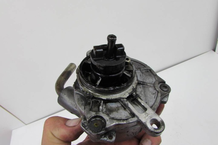фото №4, Mercedes sprinter 2,2 cdi насос вакуум a6112300165