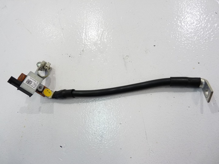 фото №1, Mbm vw passat b8 клемма предохранитель 3q0915181