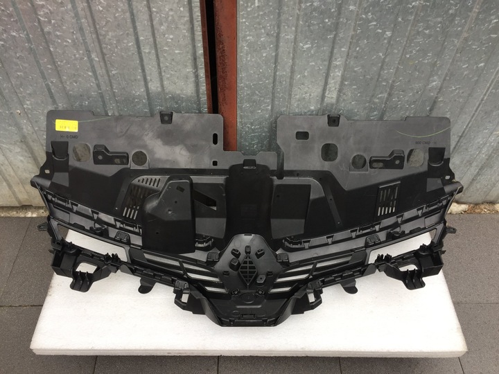 фото №2, Renault clio 4 iv решётка решётка радиатора бампера перед 12-