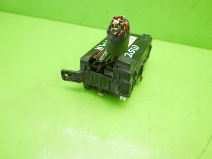 фото №11, Коробка запобіжників hyundai h1 i 2.5 td 00-02
