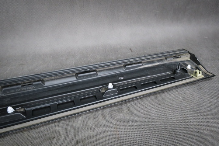 фото №6, Молдинг нижняя дверь перед audi q2 81a853960b ly9t
