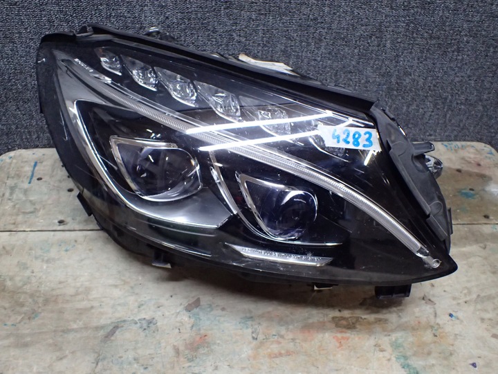 фото №1, Лампа перед правая mercedes c класс w205 полный led