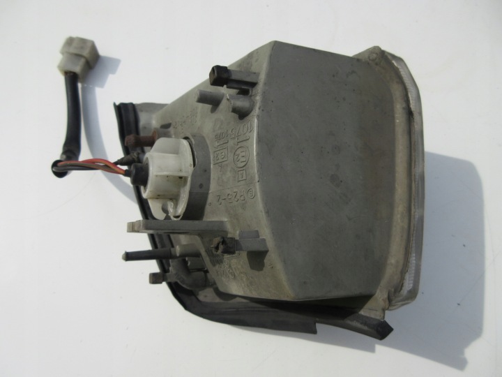фото №5, Поворотник праве mazda 626 ii 052-0542