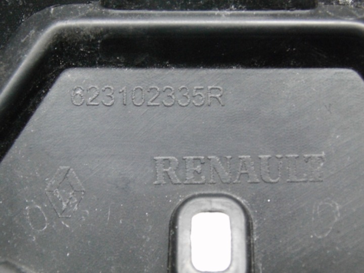 фото №5, Центральная решётка бампера renault captur 623102335r