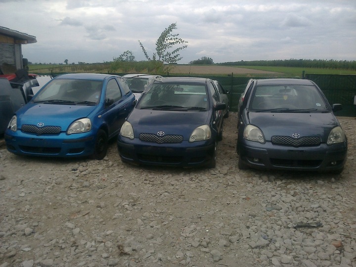 фото №13, Toyota yaris i поріг лівий 3d стійка обшивка порога