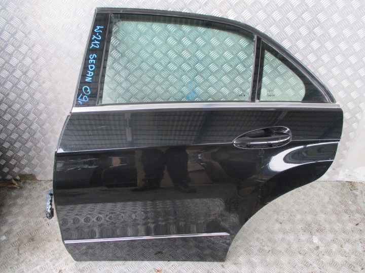 PORTIÈRE MERCEDES E KLASA W 212 09R BERLINE GAUCHE ARRIÈRE