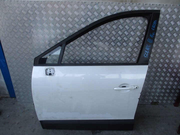 dvere Renault Scenic 3 III CROSS 14r Ľavé predné