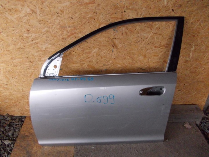 dveře předek přední levé HONDA CIVC 01-05 5D