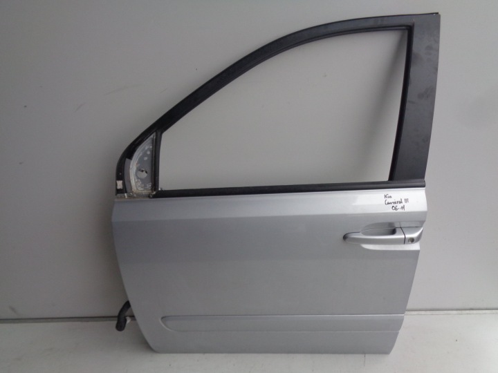 DVERE ĽAVÉ PREDNÉ KIA CARNIVAL II 06- CLEAR