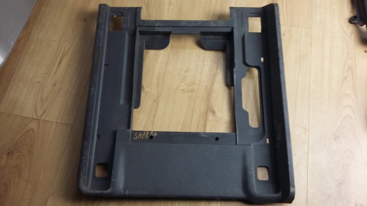 cover frame of the floor seat covering right VW SHARAN and 7M3864642C OE