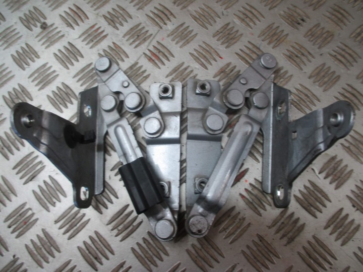bonnet hinges SEAT ALTEA TOLEDO 2004R->