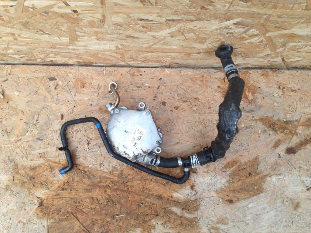 Купити Насос вакуум audi rs6 c7 07l145100f