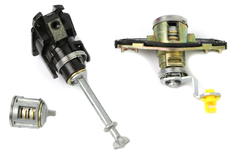 фото №2, Вкладка замка дверь крышки замок зажигания toyota avensis