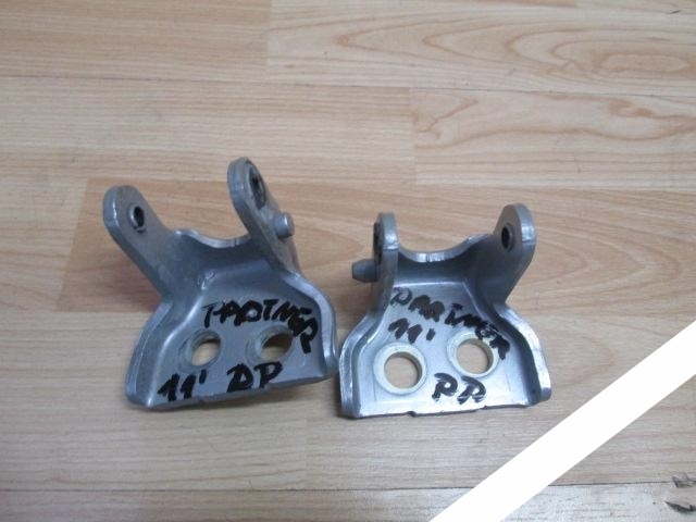 фото №1, Петлі двері правий перед partner berlingo iii