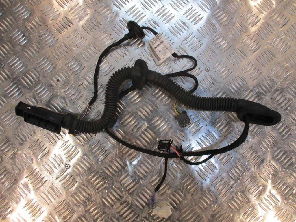 фото №1, B w246/cla w117 джгут двері a0005456443 задня