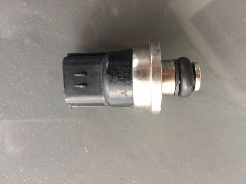 фото №1, Регулятор давления топлива 1.8 gdi carisma space s