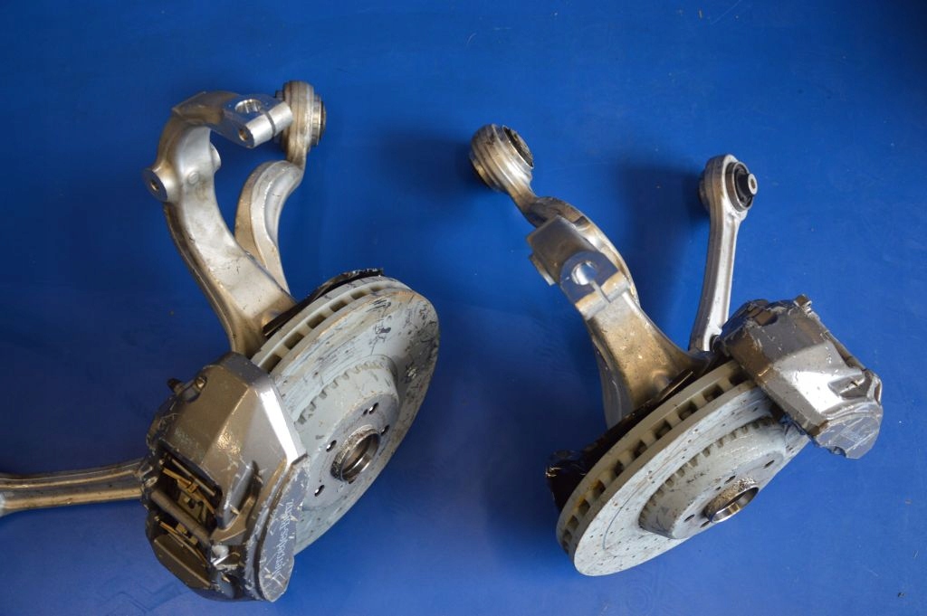 фото №3, Mercedes s klasa 222 w222 4-matic поворотний кулак перед