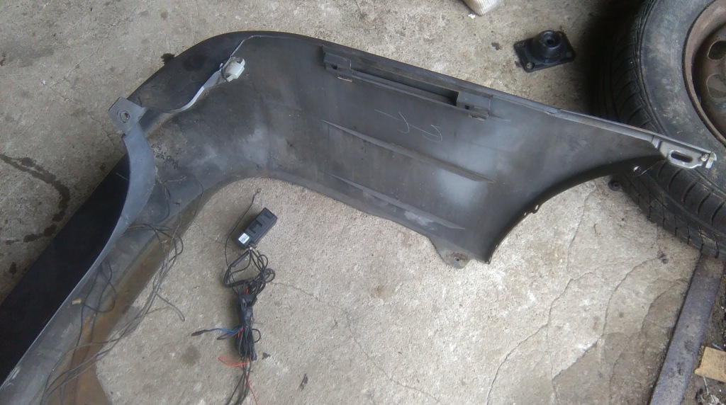 фото №8, Mazda mpv бампер задня задній з датчиками pdc