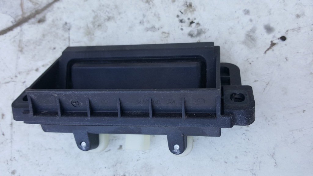 фото №1, Ручка крышки багажника mercedes s w221 a2217500893