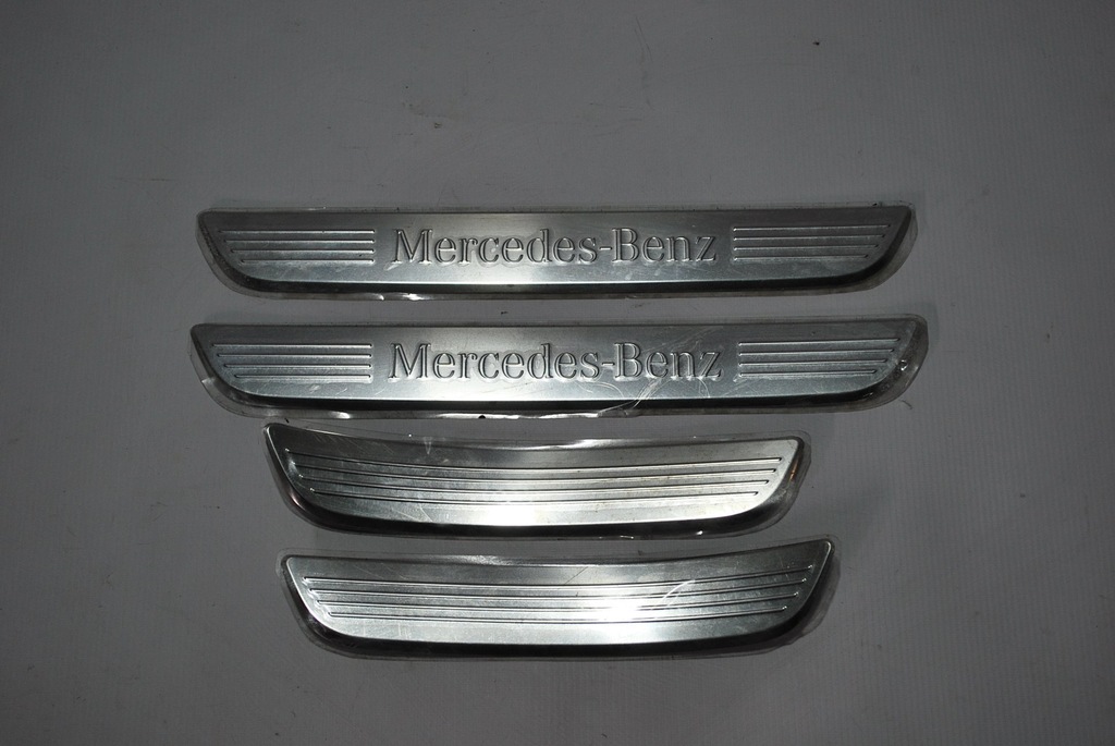 фото №1, Mercedes e-klasa w213 накладки декоративные na порог kom.