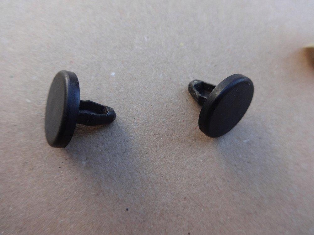 фото №1, Крышка защёлка кронштейн жабо volvo s40 v40