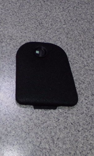 Купити Mercedes w218 заглушка обшивка аптечка багажника