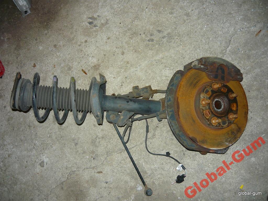 фото №1, Mc person правый mazda 3 sport 2003-8