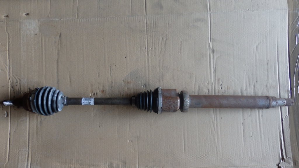 Купити Привідний вал права ford focus 2011- 1.0 bv61-3b436-ta